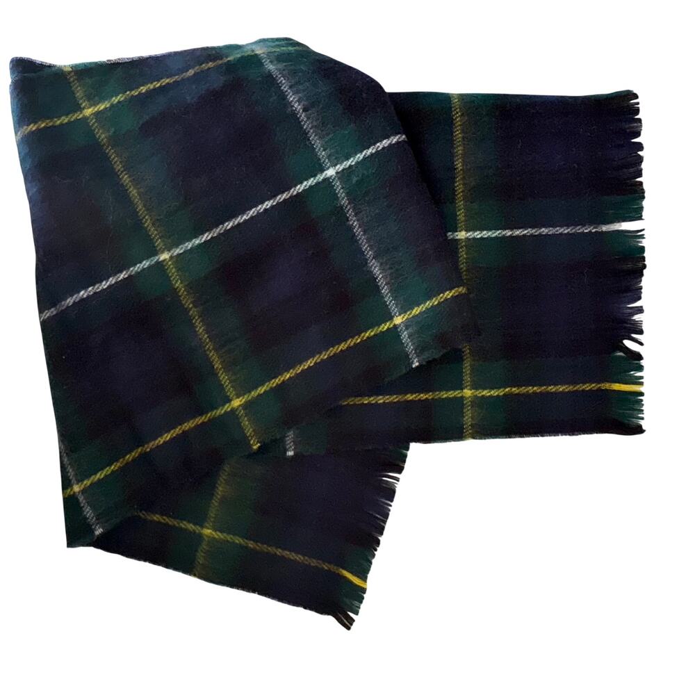 Vintage Berkshire Authentic Scottish Tartan Plaid Design Scarf Fringe Retro